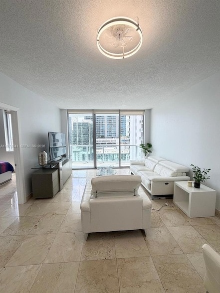 Building Photo - 1050 Brickell Ave Unit 1904