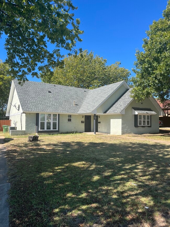 Photo - 404 Carter Dr