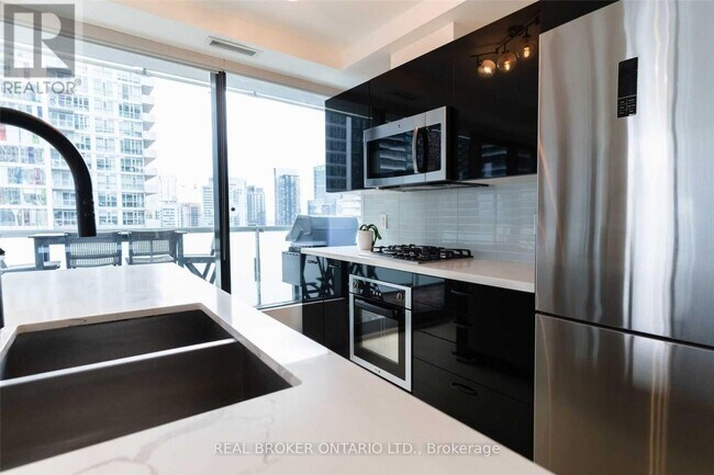 Photo - 11 Charlotte St Unit 2107