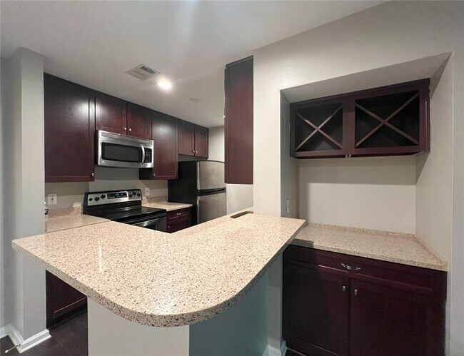 Photo - 3312 Pine Heights Dr NE