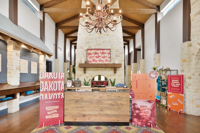 Photo - Dakota Ranch Student Apartments