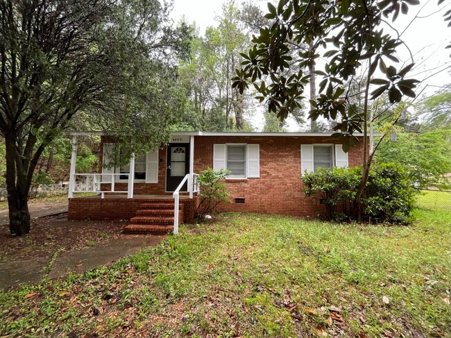 Building Photo - HAP/Section 8 Qualified! Rental