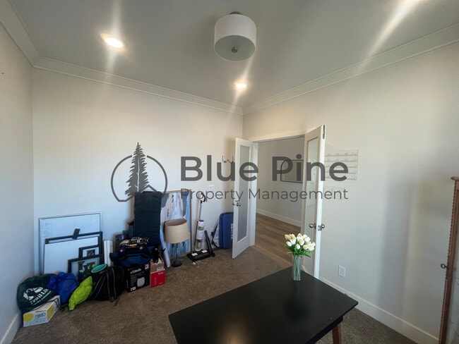 Photo - 427 N 3836 E