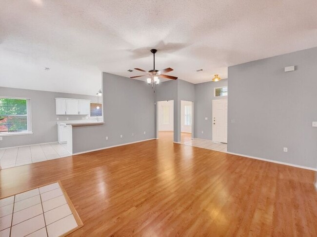 Photo - 7601 King Arthur Rd