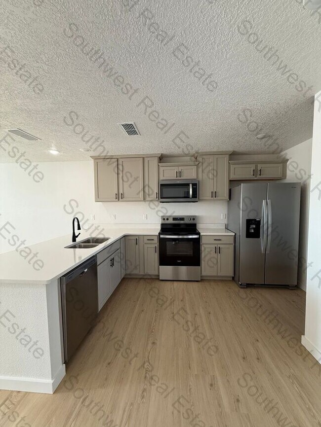 Brand new 2 bedroom 2 bath duplex