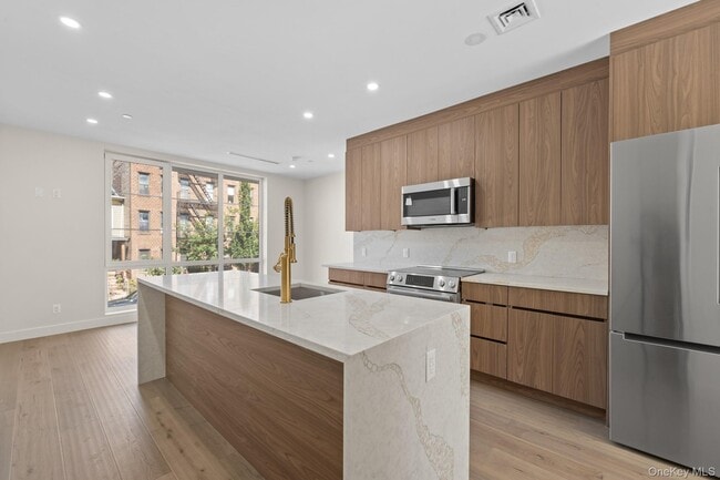 Photo - 312 Fenimore St