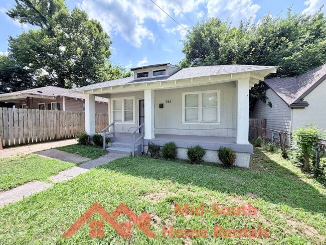 Photo - 793 Inez St