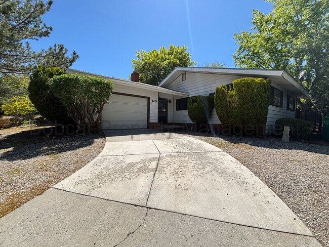 Photo - 750 Crain St House