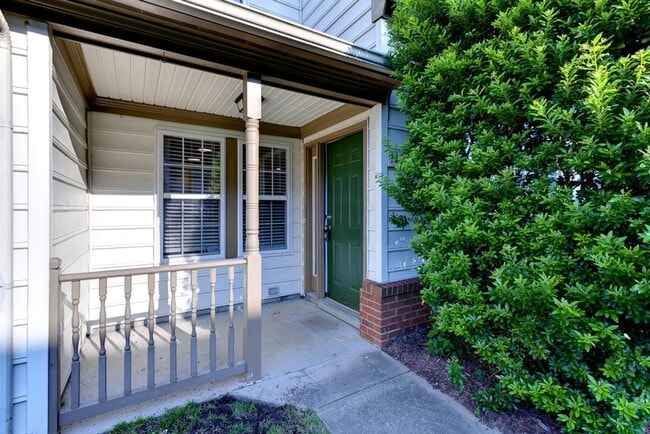 Photo - Nicely Updated Condo in Great Neighborhood