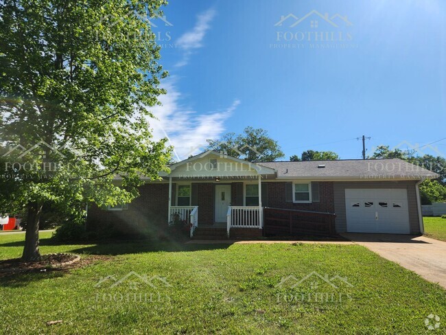 Building Photo - Spacious 3 Bedroom Home in Starr with Gara...