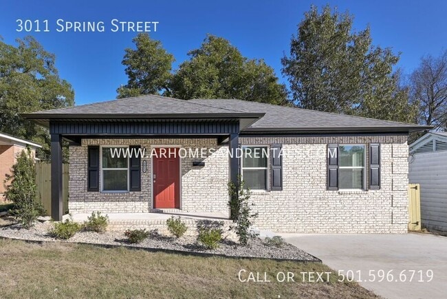 Building Photo - 3011 S Spring St