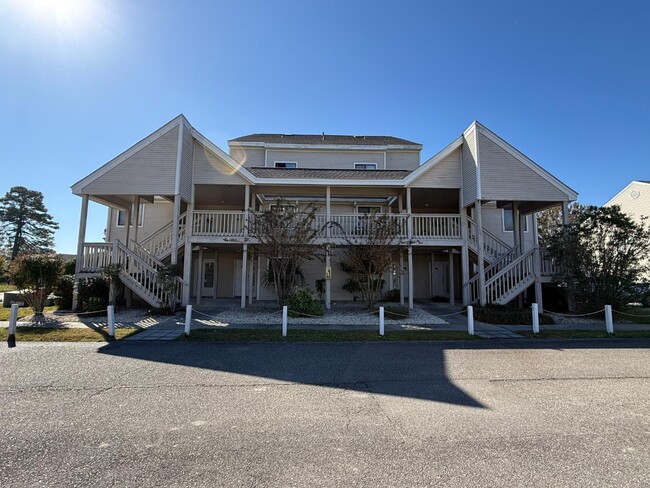 Photo - 1095 Plantation Dr W