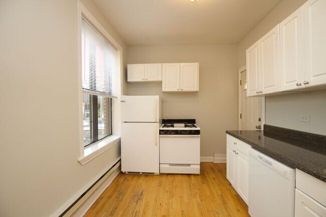 Photo - 7235 W Barry Ave Unit A4