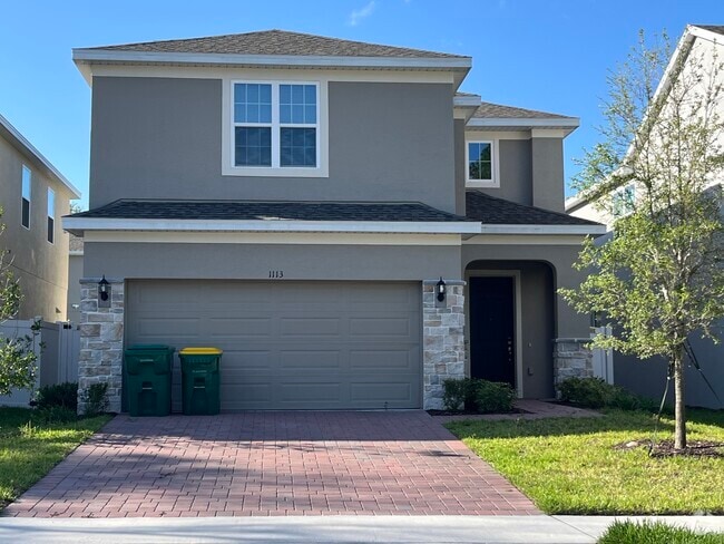 Building Photo - 1113 Blue Gdn Dr Rental