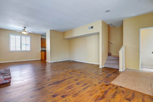 Photo - 13901 Olive View Ln
