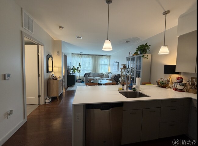 Photo - 77 Thorndike St