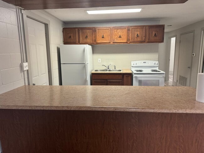 Photo - 116 W Dawes Ave