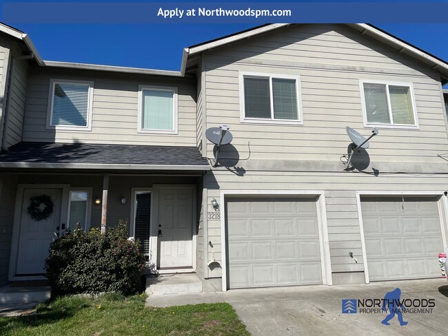 Very Nice 2 Bedroom 2 Bath 2 Story Townhom... - Very Nice 2 Bedroom 2 Bath 2 Story Townhom... House