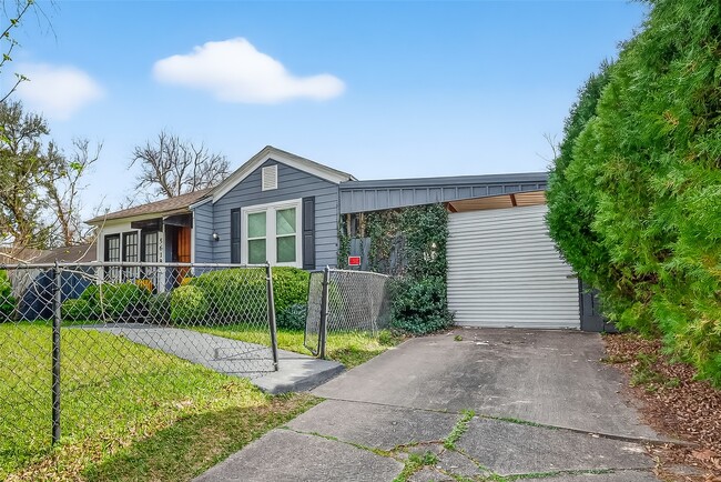 Photo - 5618 Belmark St