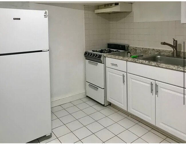 Photo - 35 Parsons St Unit B