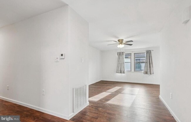 Photo - 715 Cooper Landing Rd