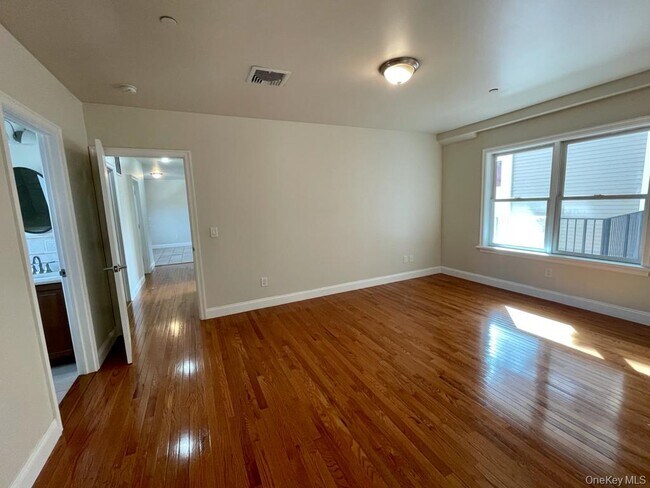 Photo - 5 Brandreth St Unit 2B