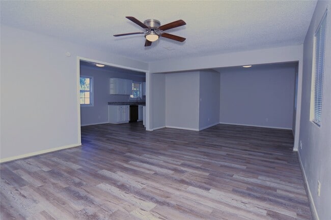 Photo - 1117 County Rd 515