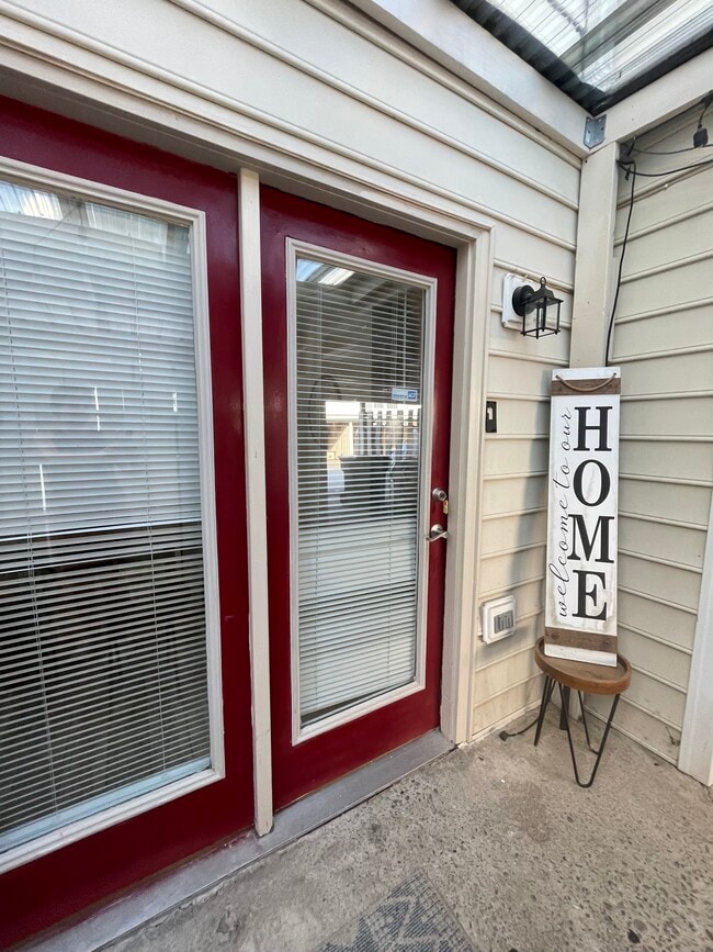 Photo - 250 Mill Creek Pl