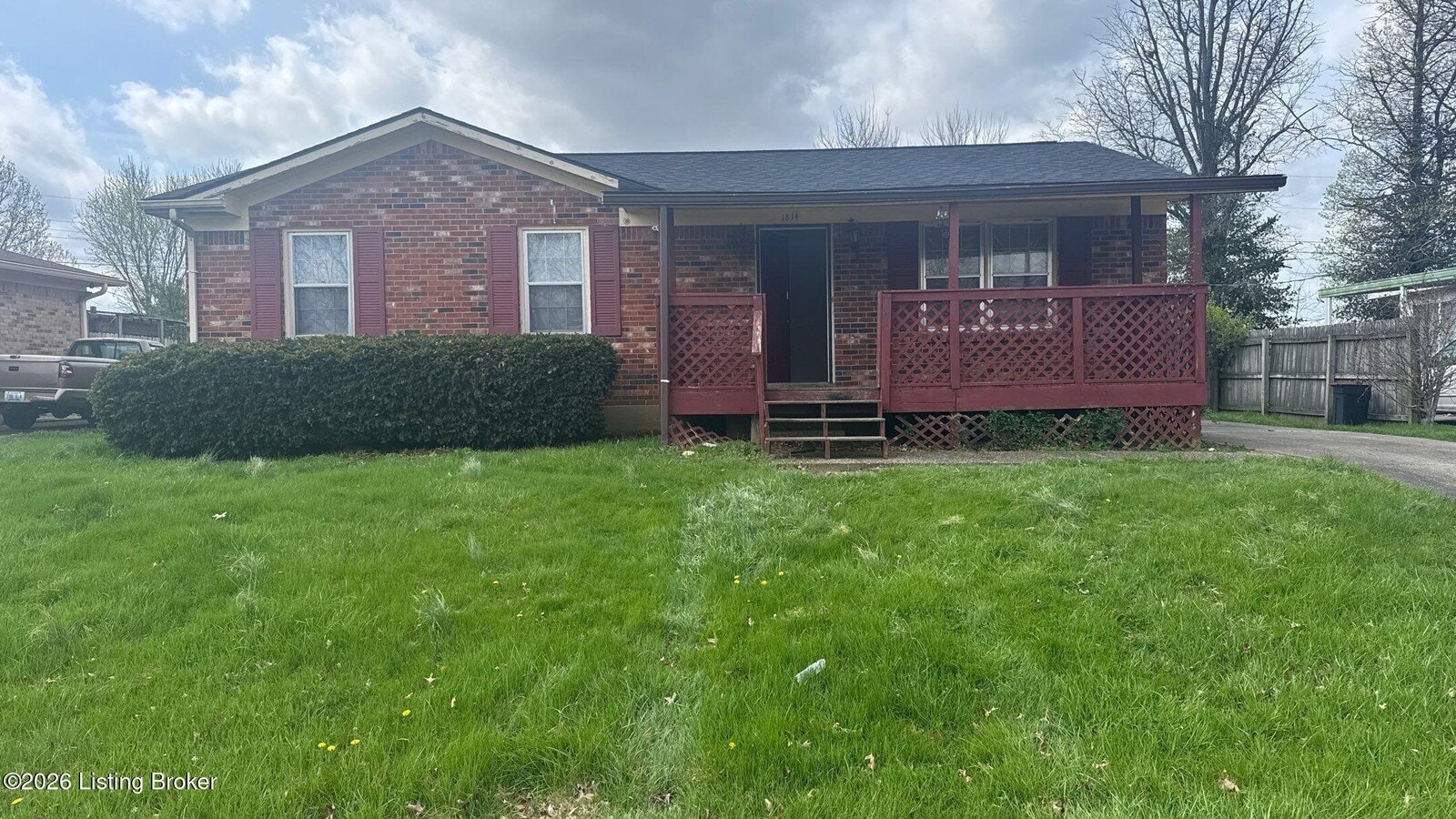 Photo - 1814 Oakwood Dr