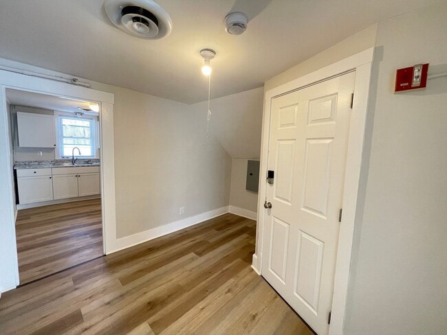 Photo - 98 Main St Unit 3