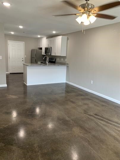 Building Photo - 1700 W Main St Unit #D1 Rental