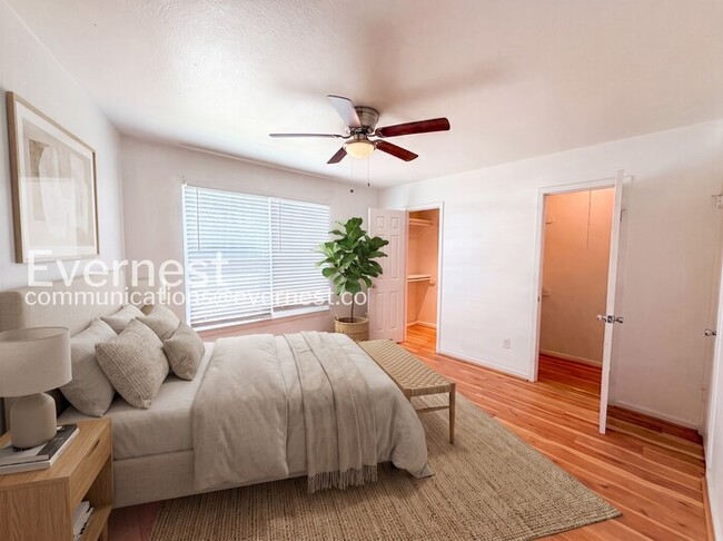 Photo - 707 Valley View Dr