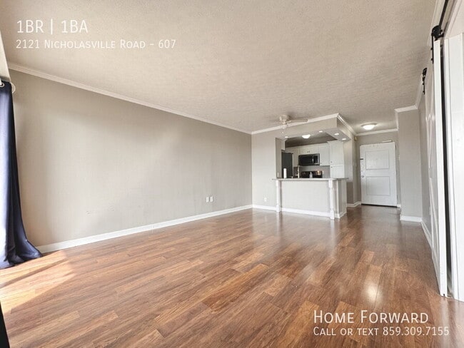 Photo - 2121 Nicholasville Rd Unit 607