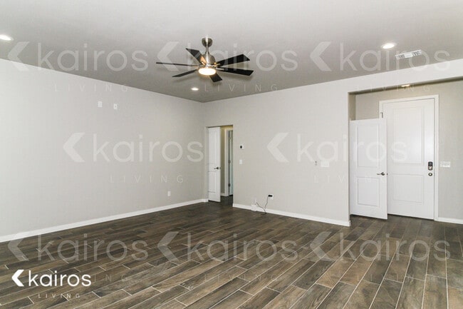 Photo - 2700 Atlanta Dr