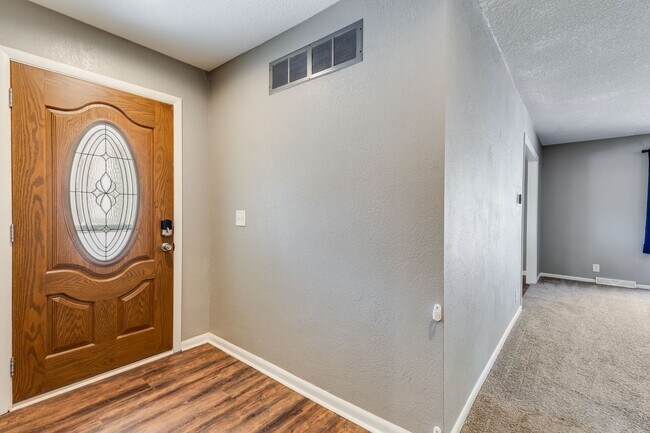 Photo - 1917 N Edgemoor Dr