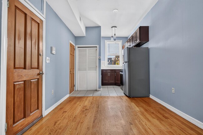 Photo - 112 Waverly St