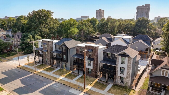 Photo - 319 S Florence Ave