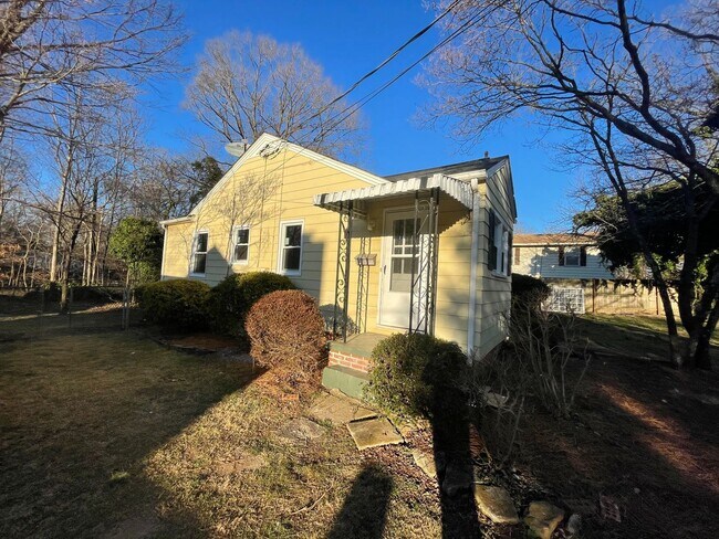Photo - Renovated 2 BR Convenient to Battleground House