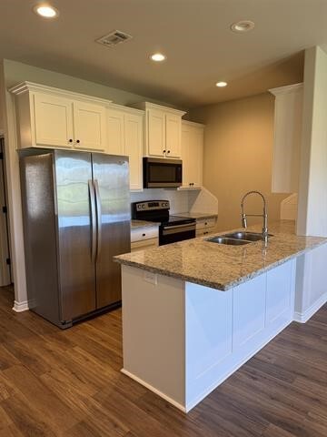 5670 Shadowbend Cir N Unit 105