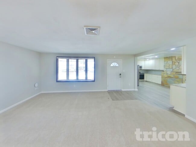 Photo - 114 Timber Ln