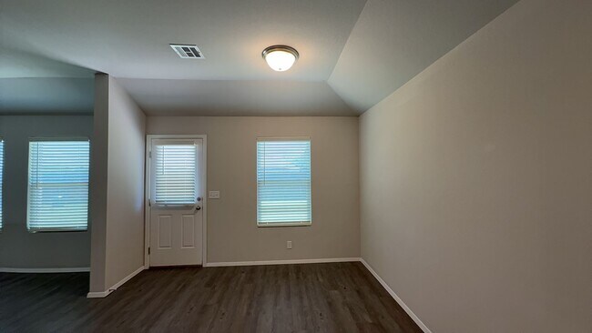Photo - Welcome to your beautiful 4 bedroom, 2 bath home located in Bixby!