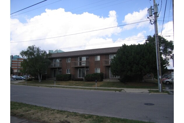 Foto principal - Neenah Riverwalk Apartments