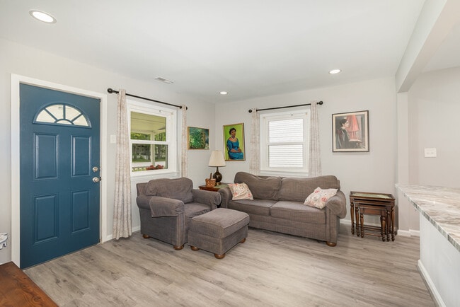 Photo - 59 Transverse Ave