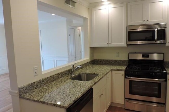 Photo - 153 Sumner St