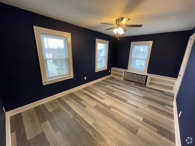 Building Photo - 512 E Frech Ave Unit 2 Rental