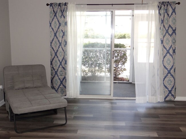 Photo - Long term ground floor rental- Rent Specia...