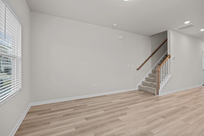 Photo - 929 Clearhaven Ln