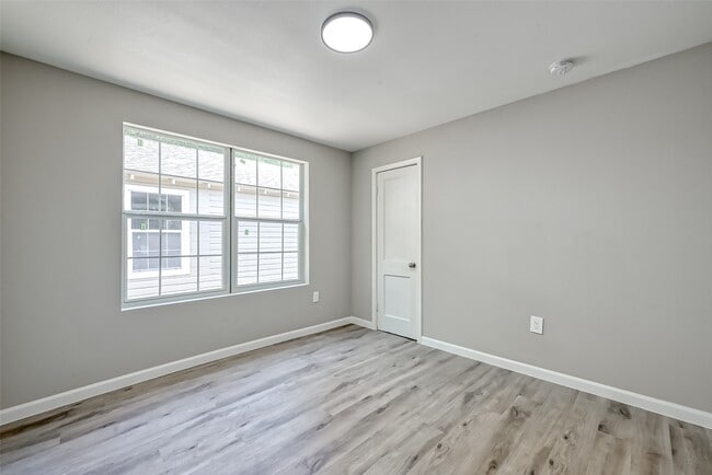 Photo - 3274 Reeves St Unit B