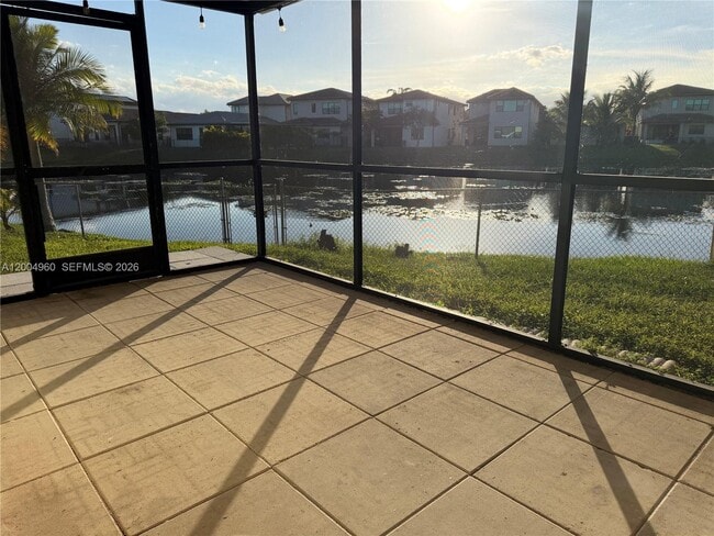 Photo - Southwest 113th Terrace, Pembroke Pines, FL 33025 - 2 BR 2 BA single-family home