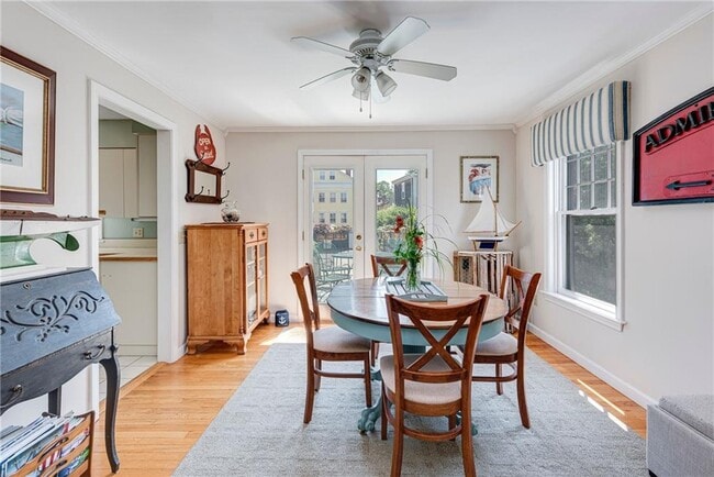 Photo - 93 Mill St